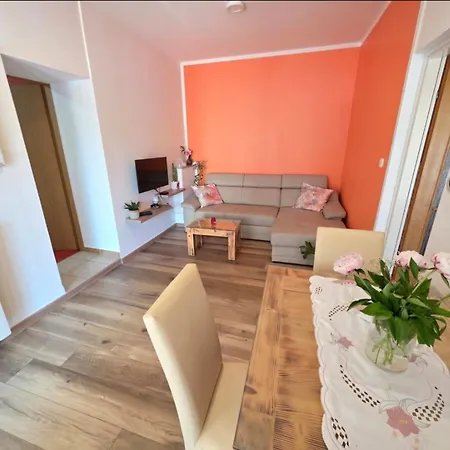 Kristina * نوفي فينودولسكي